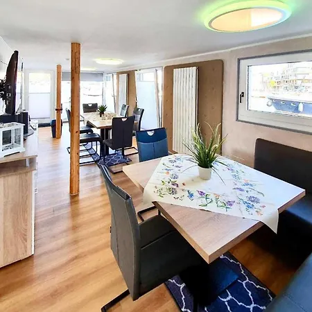 3 Bedroom Lovely Ship In Waren Mueritz *