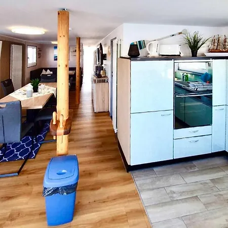 3 Bedroom Lovely Ship In Waren Mueritz *